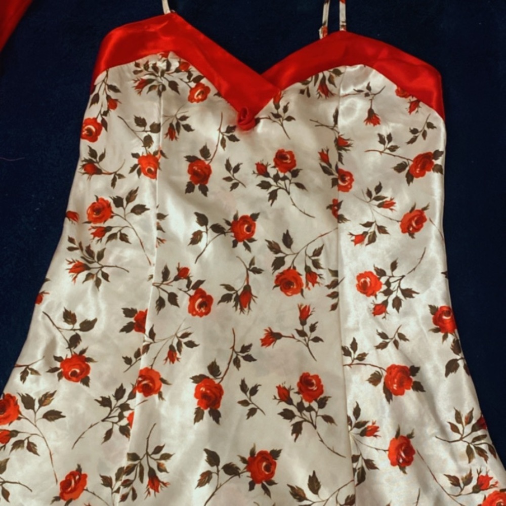 Size medium Night gown 🌸